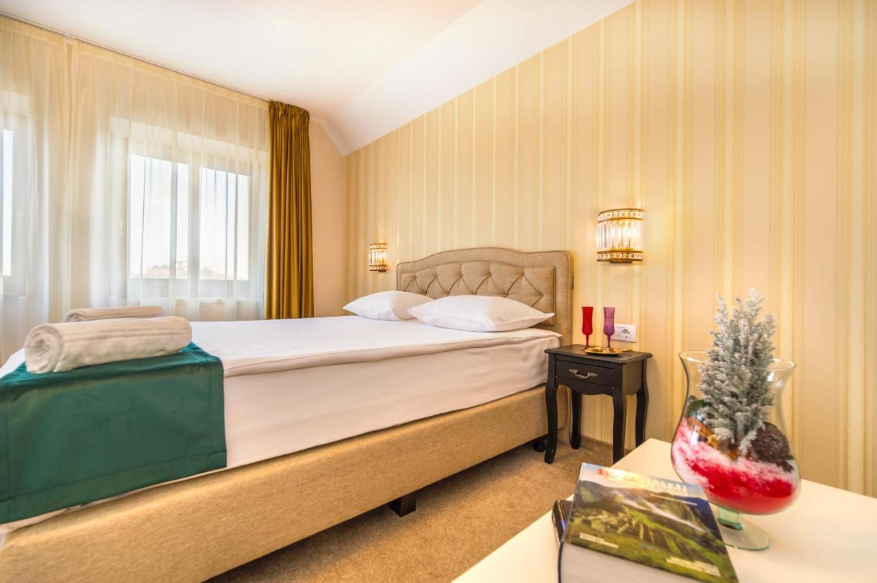ホテル Casa Moritz ブラショフ エクステリア 写真